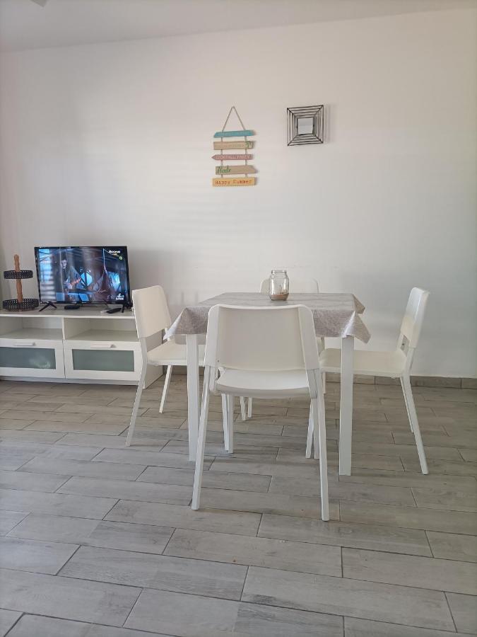 Apartmán Le Petit Costa De Antigua Exteriér fotografie